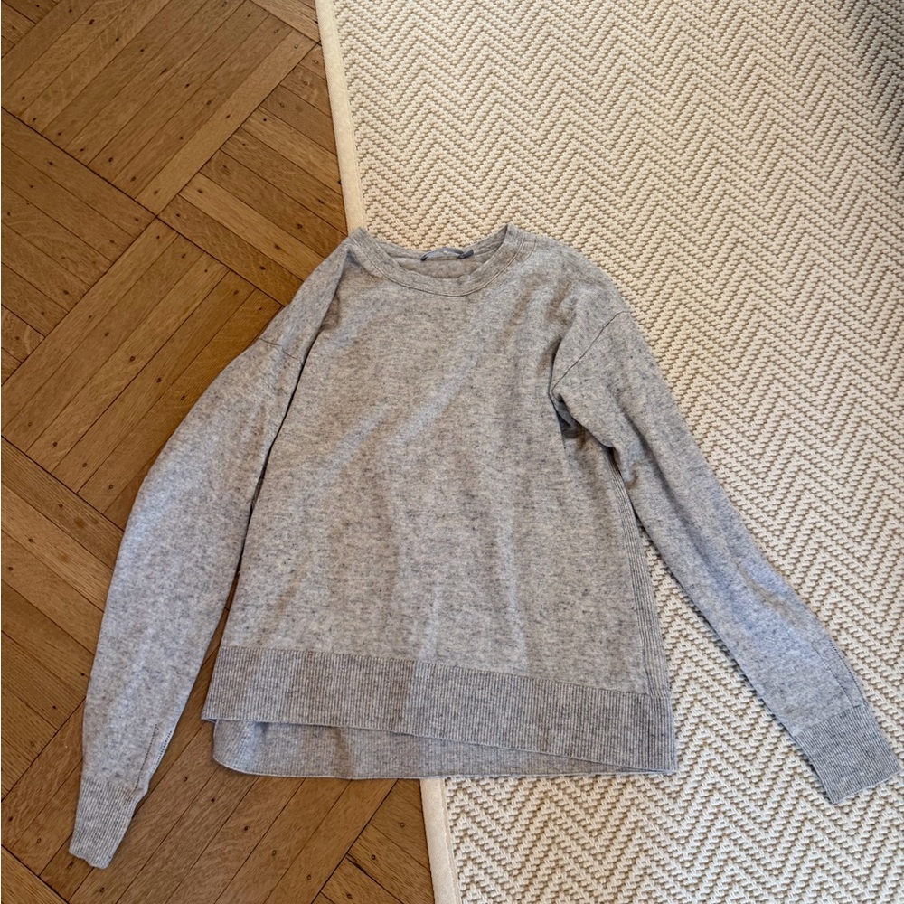 Vince Light Gray Women's Crew Neck Sweater